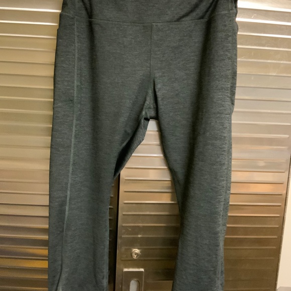 Avia yoga pants - Picture 2 of 4